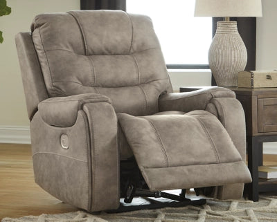 Yacolt Dual Power Recliner