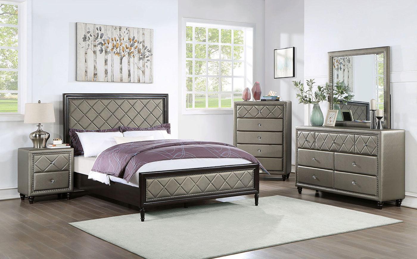 Furniture of America XANDRIA 5 Pc. Queen Bedroom Set w/ Chest