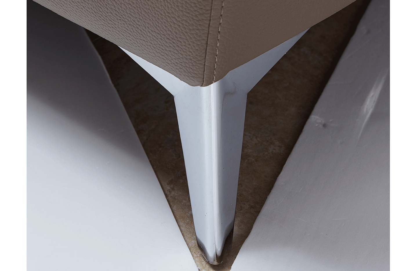 ESF 950 Sectional with 1 Electric Recliner SET